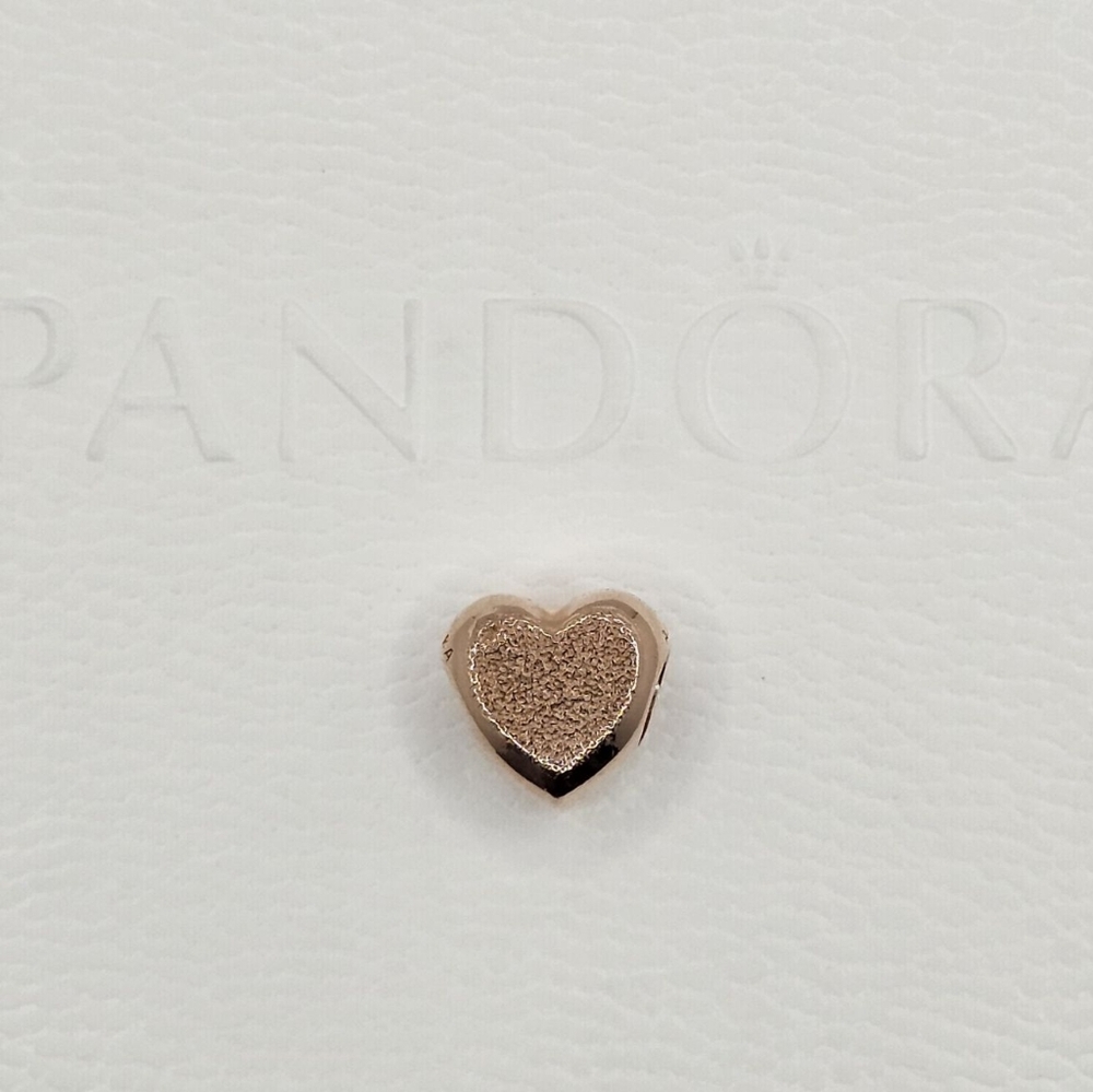 ♥️Authentic Pandora ⭐️RETIRED⭐️ ROSE HEART CHARM 🎁 - Picture 5 of 5